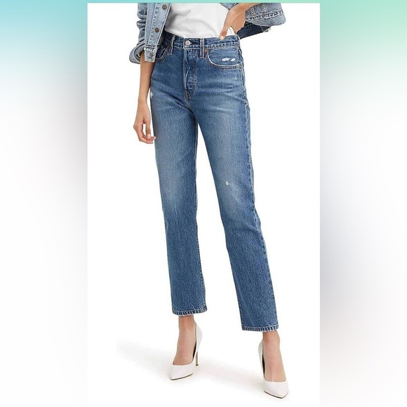 NWT - Levi’s 501 Premium - The Original Jeans - size 26 - medium wash, raw hem - Picture 1 of 7